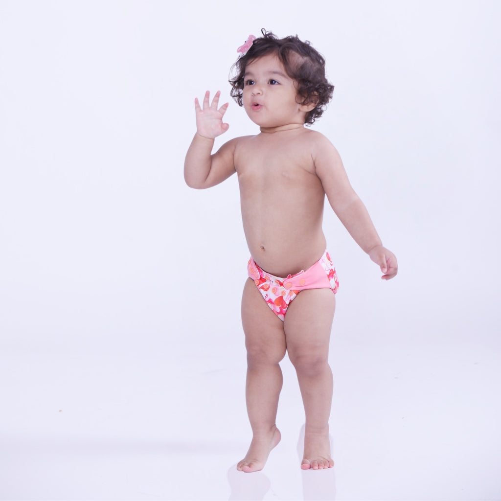 Top 5 Reasons Why Cloth Diapers Are Perfect for Babies with Sensitive Skin